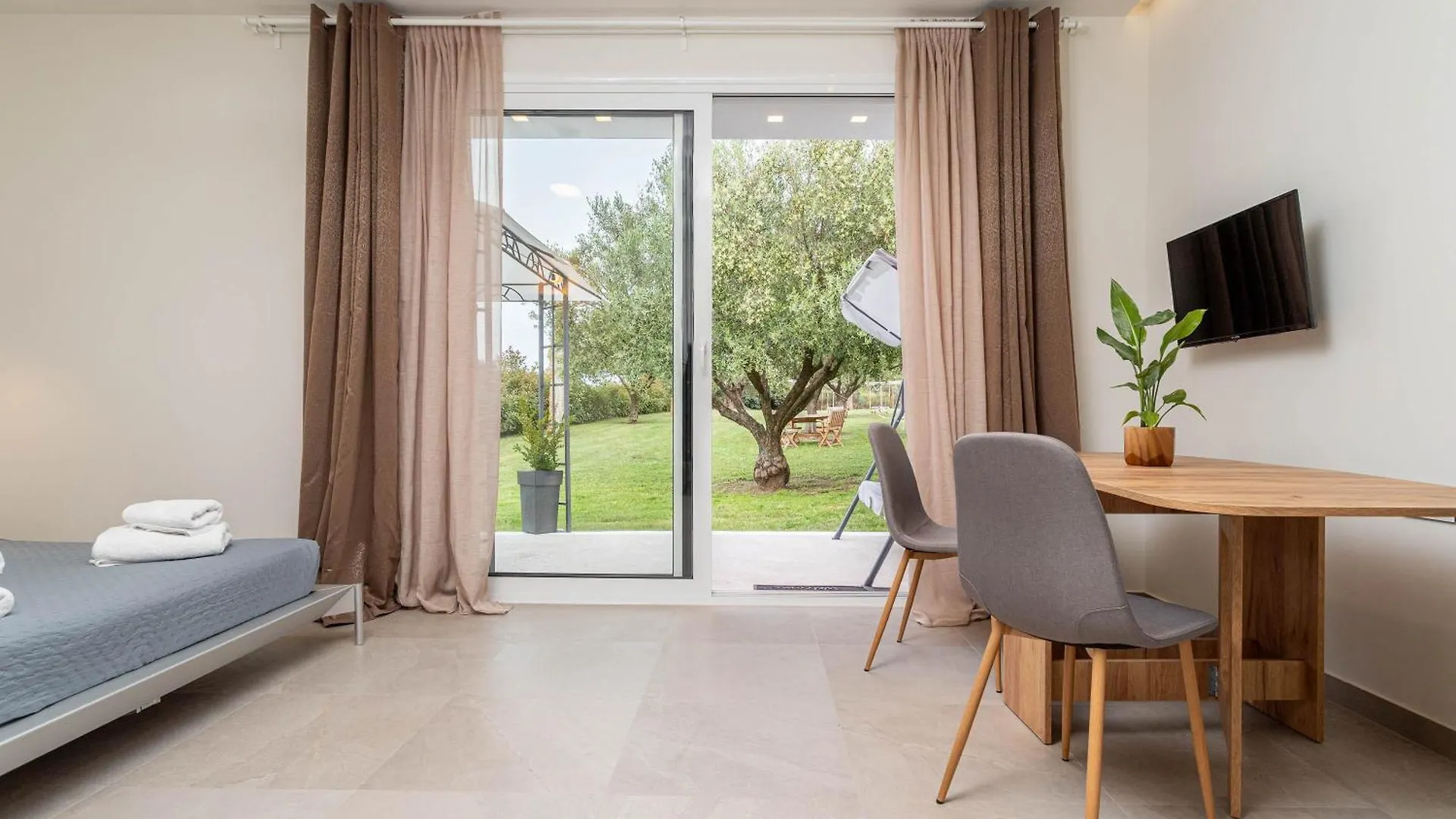 Mellagia Suites Kassandreia 0*, Kassandria