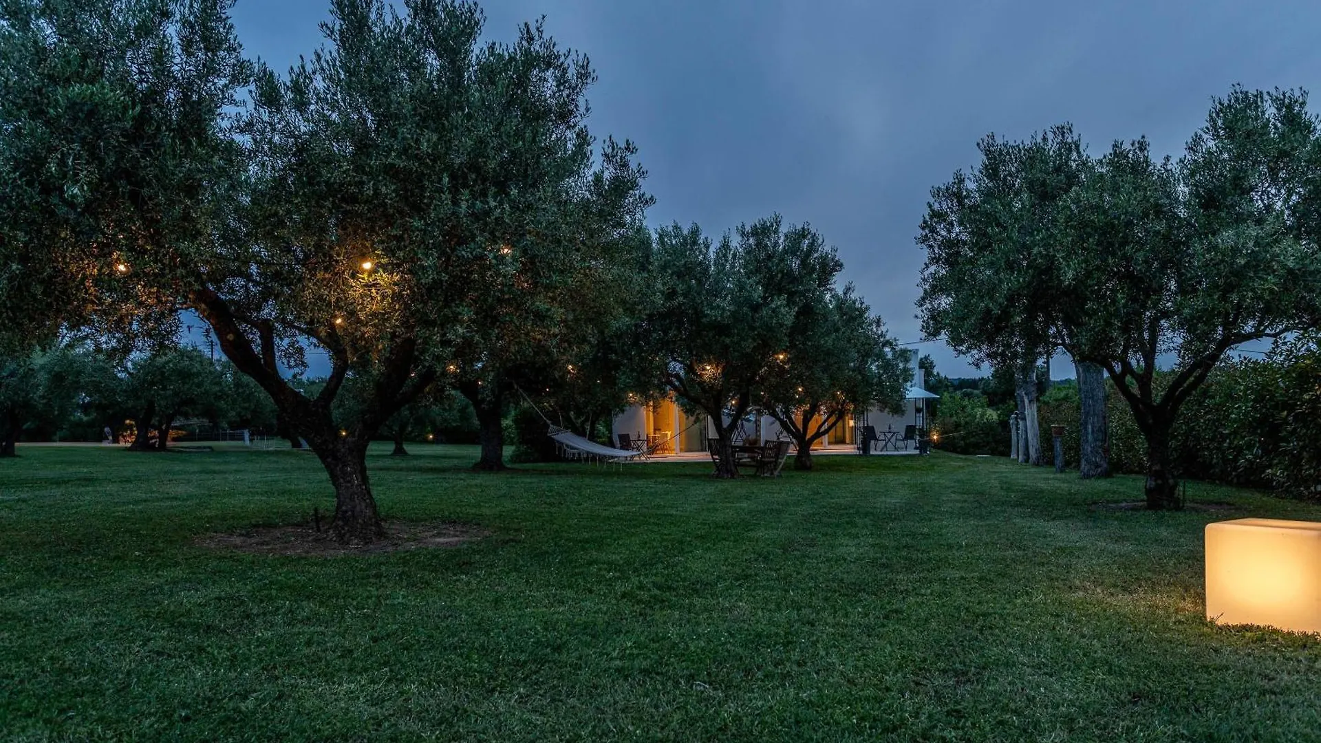 Mellagia Suites Kassandreia Apartment
